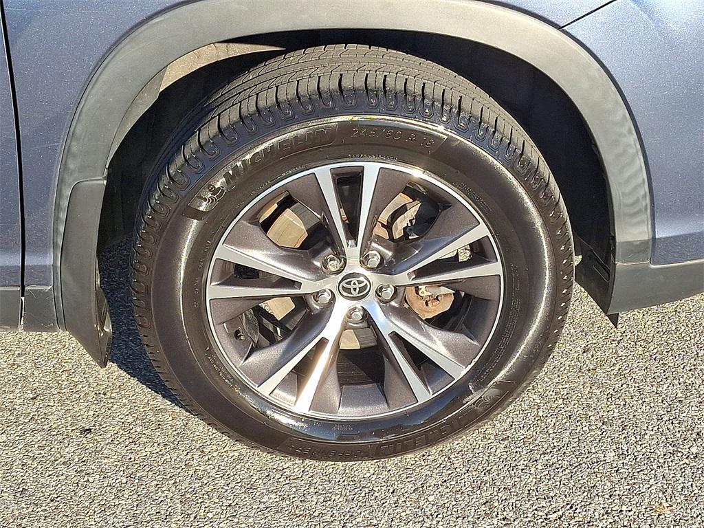 used 2019 Toyota Highlander car, priced at $22,750