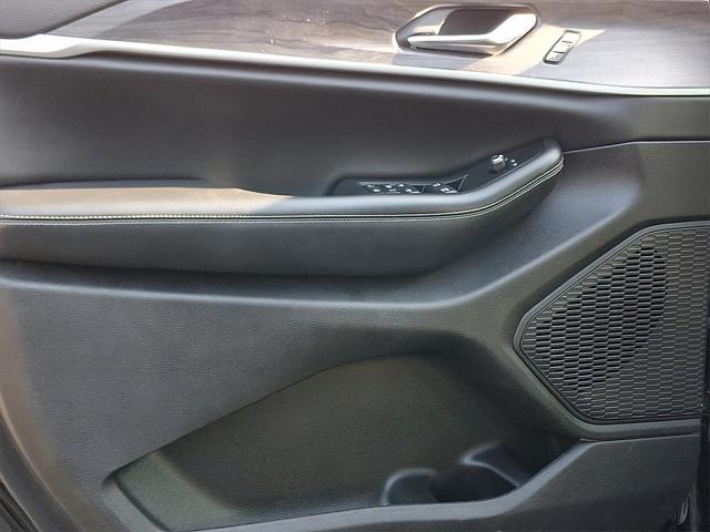 used 2023 Jeep Grand Cherokee car, priced at $27,000