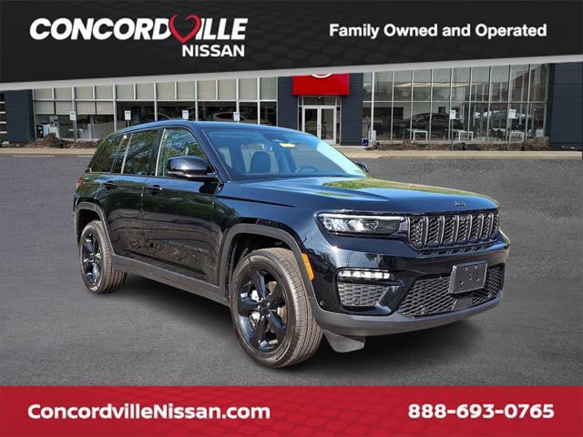 used 2023 Jeep Grand Cherokee car, priced at $27,000