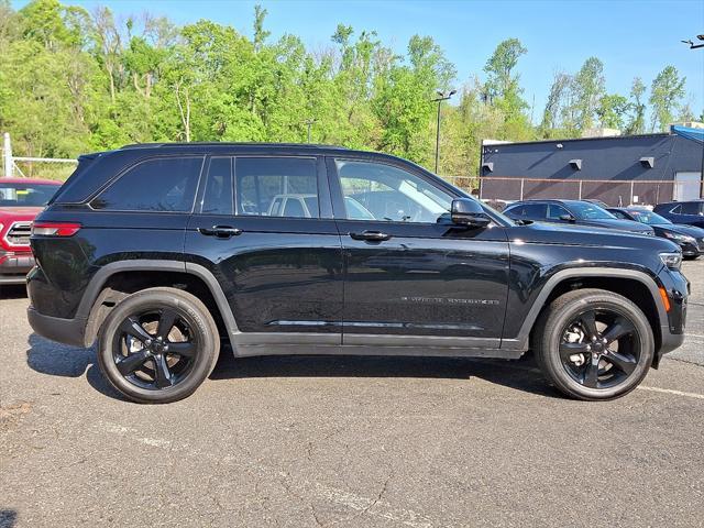 used 2023 Jeep Grand Cherokee car, priced at $27,000