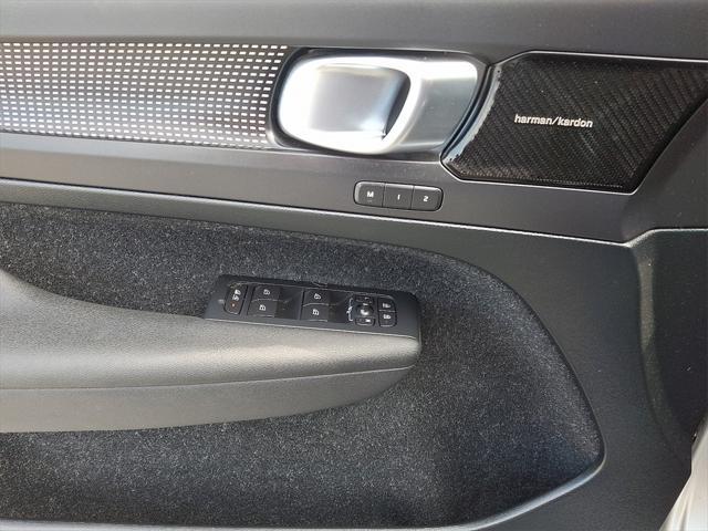 used 2019 Volvo XC40 car, priced at $18,000