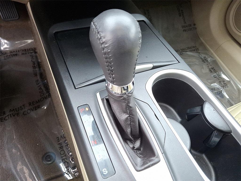 used 2018 Acura RDX car, priced at $13,750