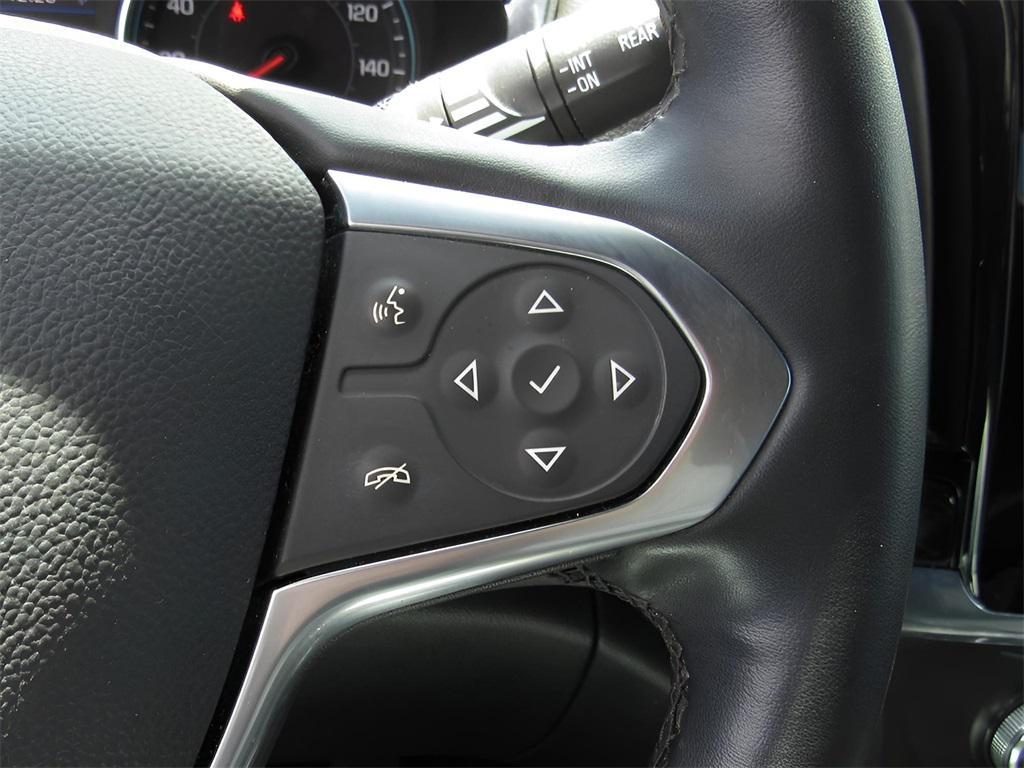 used 2023 Chevrolet Traverse car, priced at $32,888