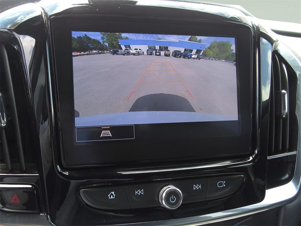 used 2023 Chevrolet Traverse car, priced at $32,888