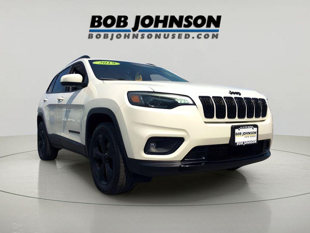 used 2019 Jeep Cherokee car, priced at $15,351