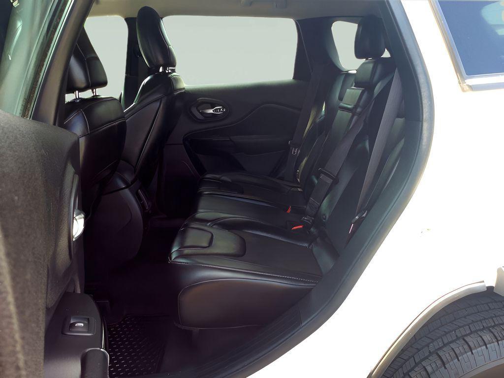 used 2019 Jeep Cherokee car, priced at $15,351