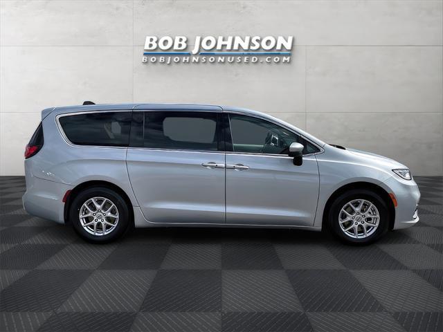 used 2023 Chrysler Pacifica car, priced at $24,995