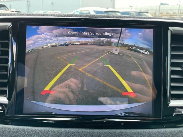 used 2023 Chrysler Pacifica car, priced at $24,995