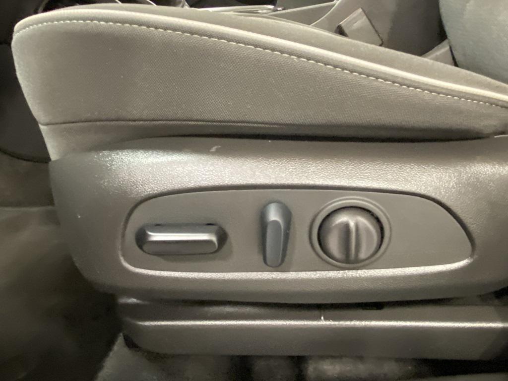 used 2023 Chevrolet TrailBlazer car, priced at $22,420