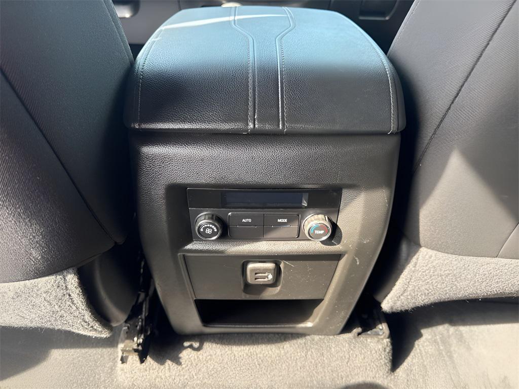 used 2023 Chevrolet Traverse car, priced at $31,888