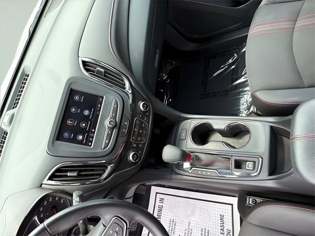 used 2022 Chevrolet Equinox car, priced at $22,645