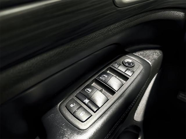 used 2021 Jeep Grand Cherokee car, priced at $23,887