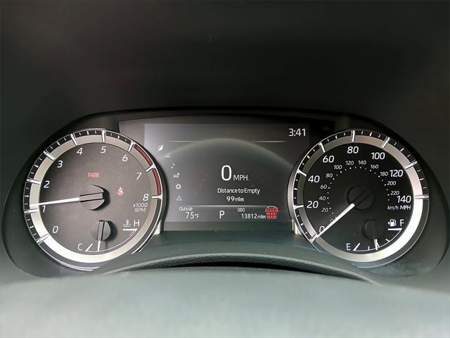 used 2024 Toyota Highlander car, priced at $42,995