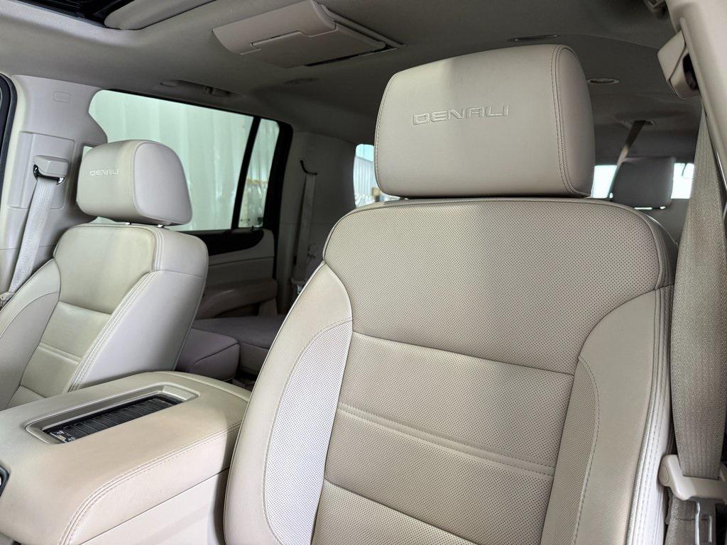 used 2020 GMC Yukon XL car