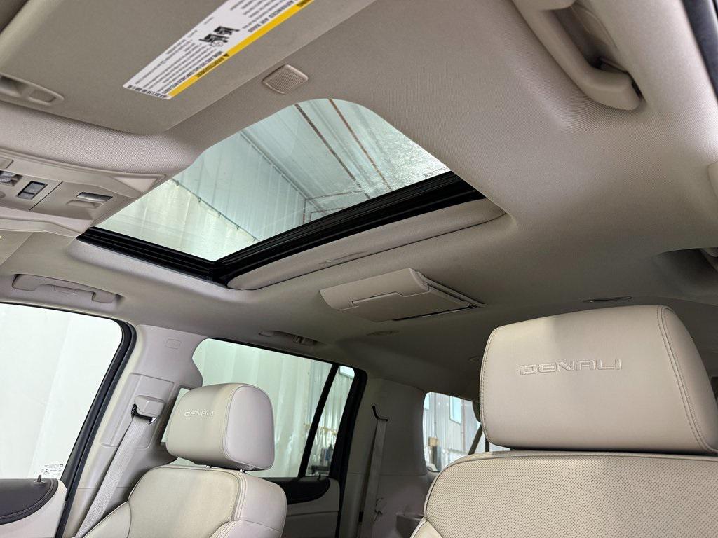 used 2020 GMC Yukon XL car