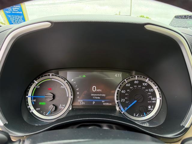used 2023 Toyota Highlander Hybrid car, priced at $36,885