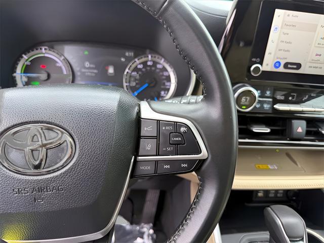 used 2023 Toyota Highlander Hybrid car, priced at $36,885