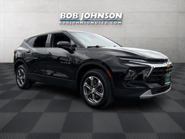 used 2023 Chevrolet Blazer car, priced at $28,888