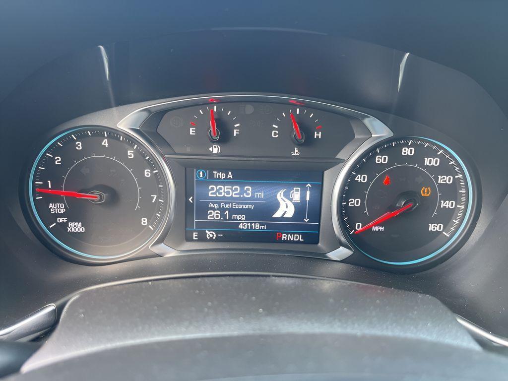 used 2024 Chevrolet Equinox car, priced at $23,334