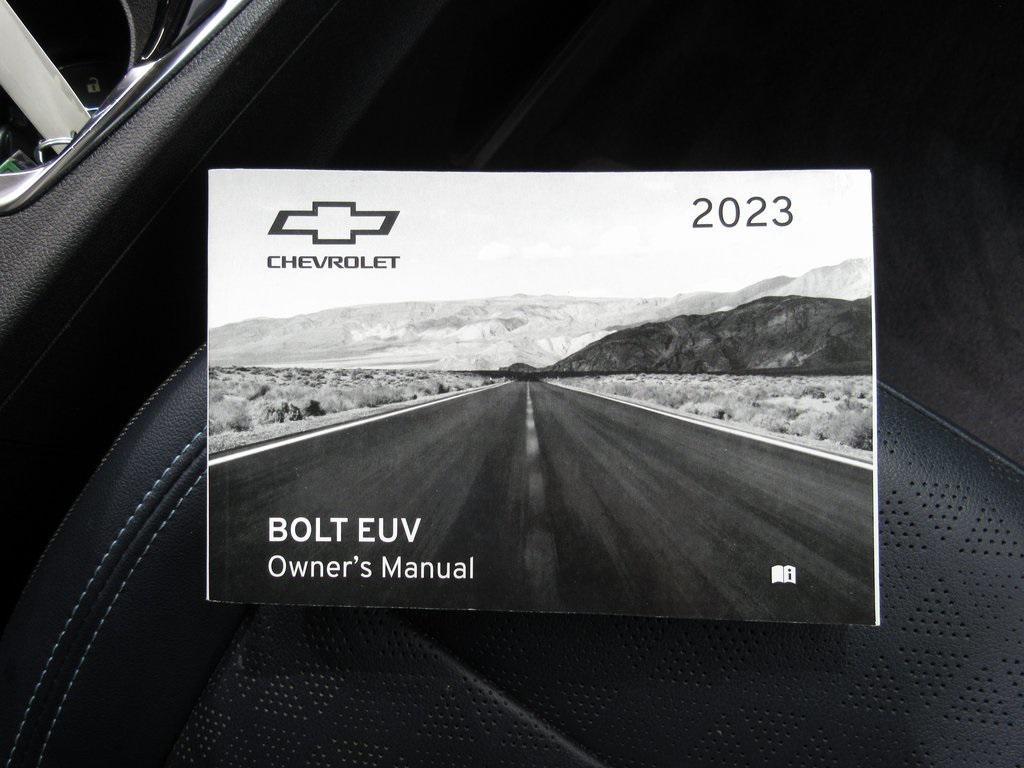 used 2023 Chevrolet Bolt EUV car, priced at $21,900