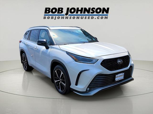 used 2021 Toyota Highlander car, priced at $34,995