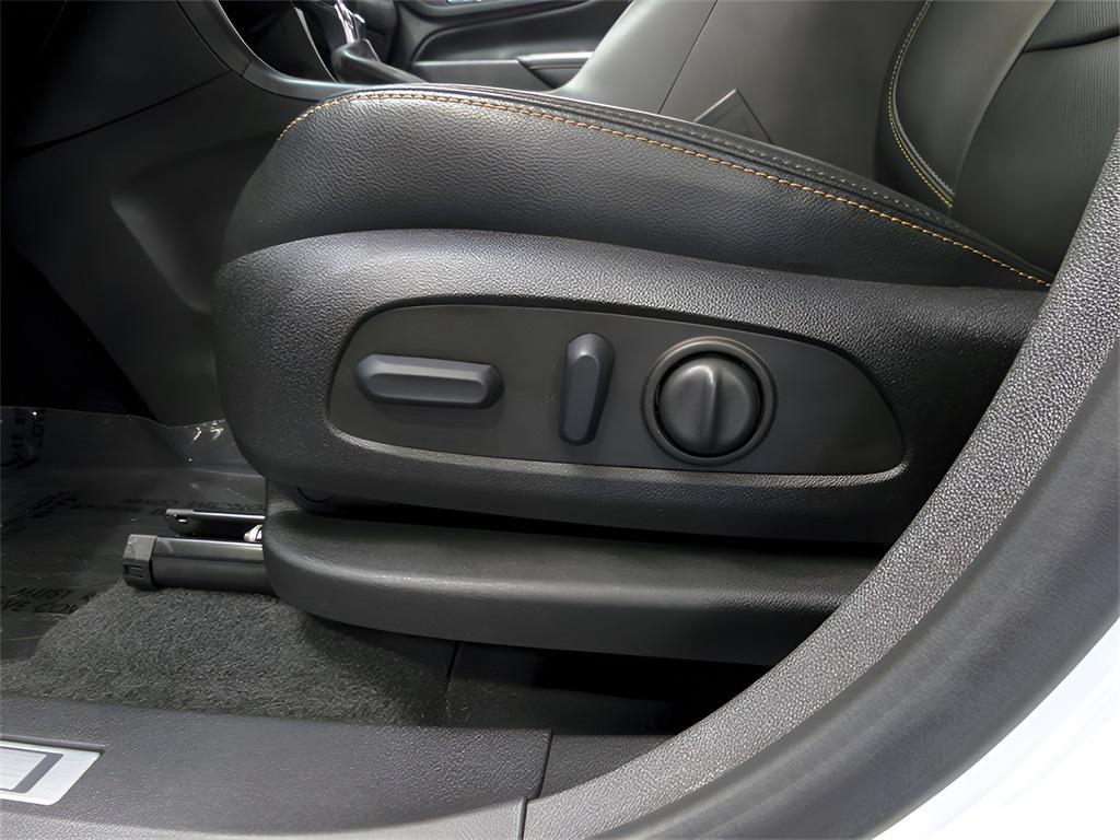 used 2022 Chevrolet Equinox car, priced at $22,491