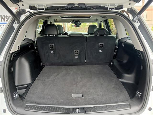 used 2023 Jeep Grand Cherokee car, priced at $31,080