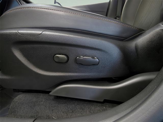 used 2022 Chevrolet Trax car, priced at $19,276