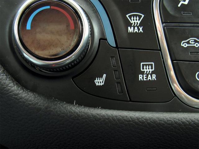used 2023 Chevrolet Equinox car, priced at $27,500