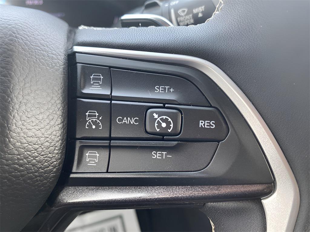 used 2023 Jeep Grand Cherokee car, priced at $31,188