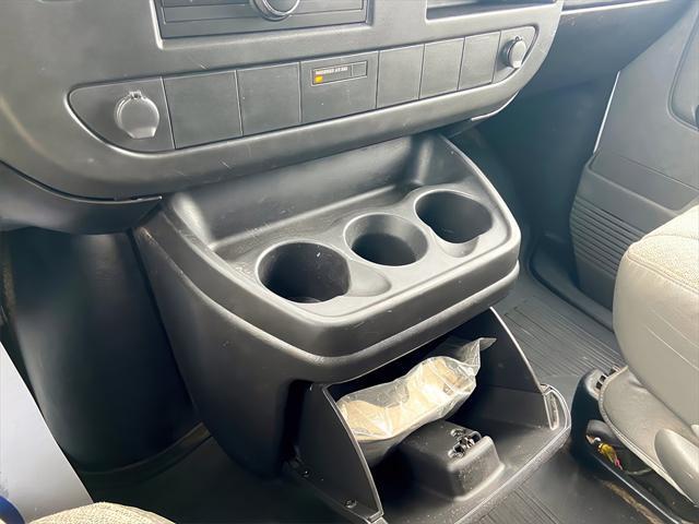 used 2008 GMC Savana 1500 car, priced at $10,253