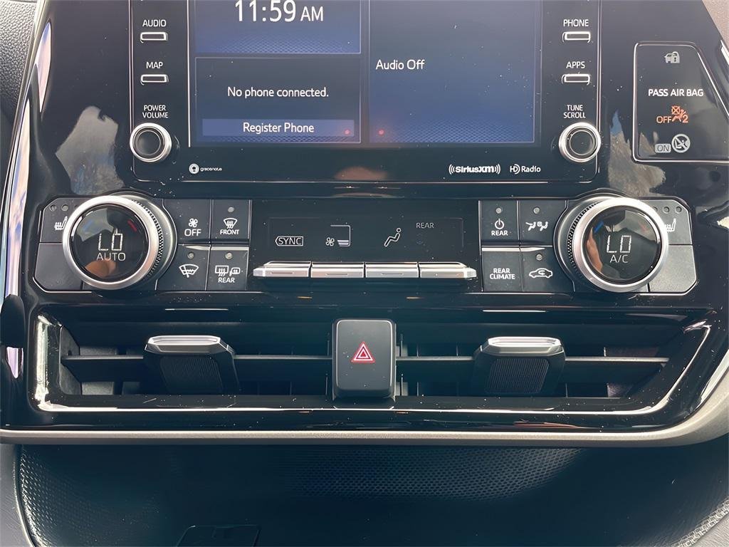 used 2021 Toyota Highlander Hybrid car, priced at $33,263