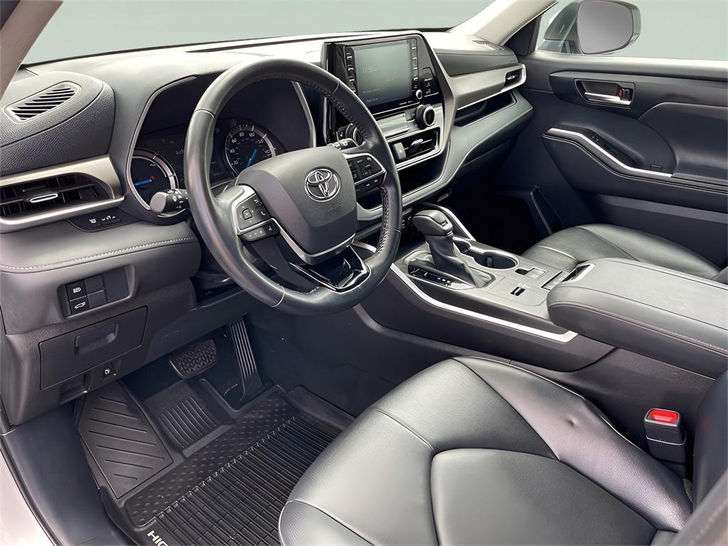 used 2021 Toyota Highlander Hybrid car, priced at $33,263