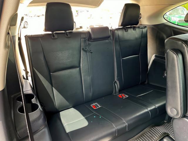 used 2021 Toyota Highlander Hybrid car, priced at $35,495
