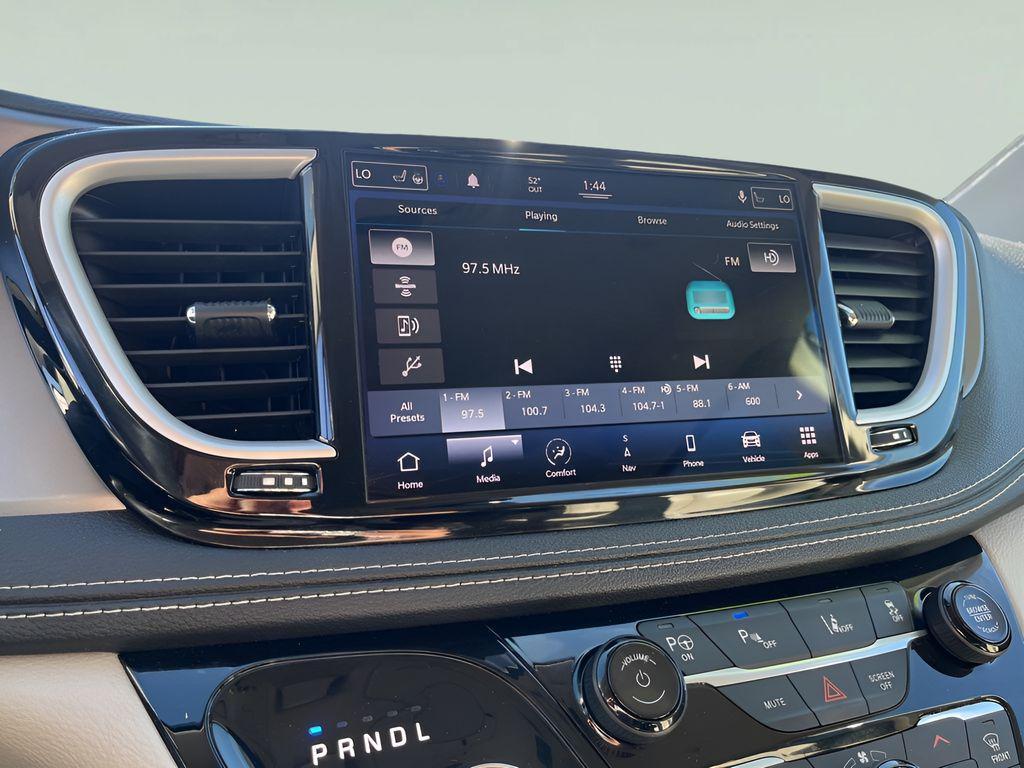 used 2021 Chrysler Pacifica Hybrid car, priced at $18,850