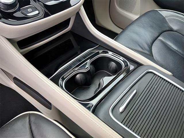 used 2023 Chrysler Pacifica car, priced at $26,297