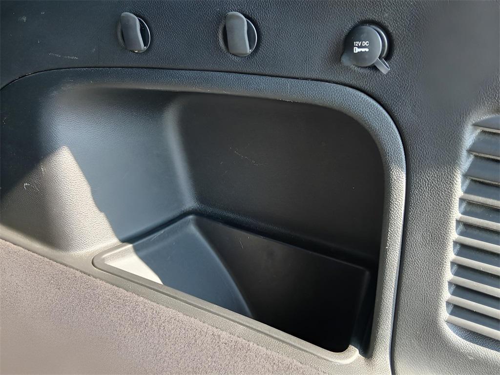 used 2022 Jeep Grand Cherokee car, priced at $27,997
