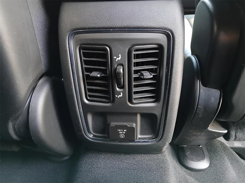 used 2022 Jeep Grand Cherokee car, priced at $27,997