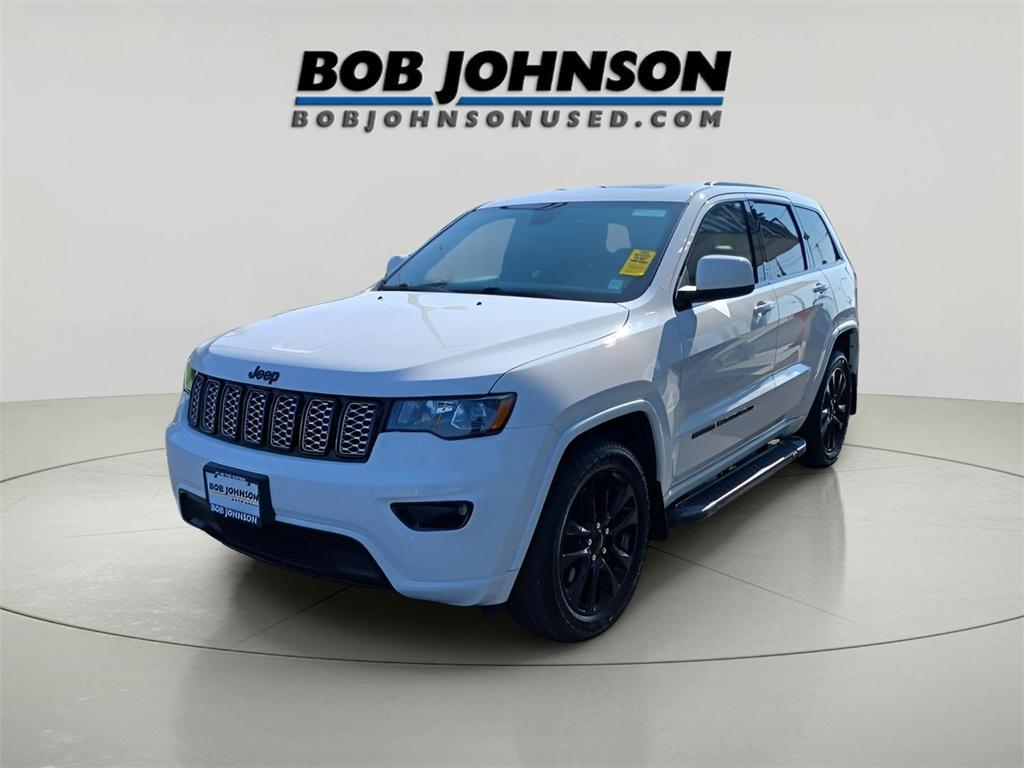 used 2022 Jeep Grand Cherokee car, priced at $27,997