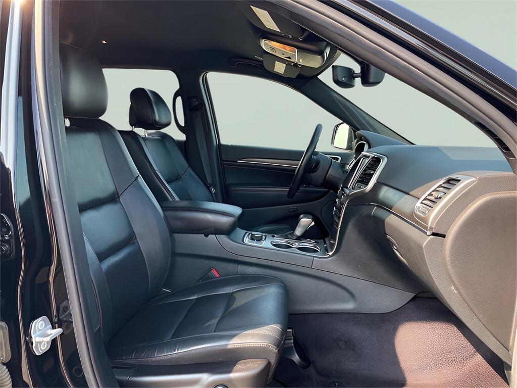 used 2018 Jeep Grand Cherokee car, priced at $17,795