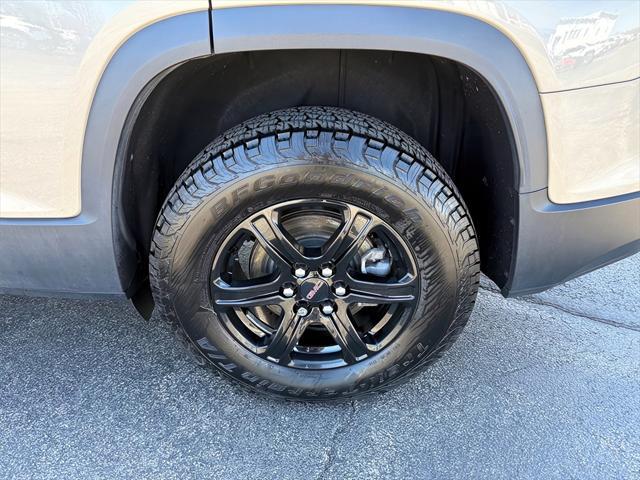 used 2022 GMC Acadia car, priced at $32,905