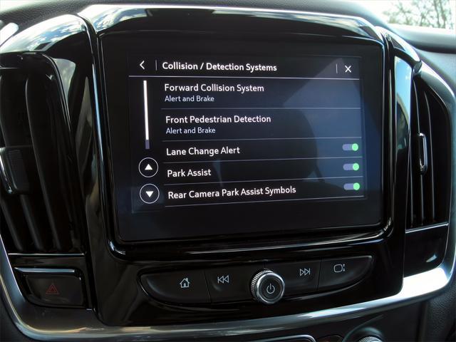 used 2022 Chevrolet Traverse car, priced at $30,333
