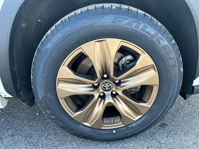 used 2023 Toyota Highlander Hybrid car, priced at $42,923