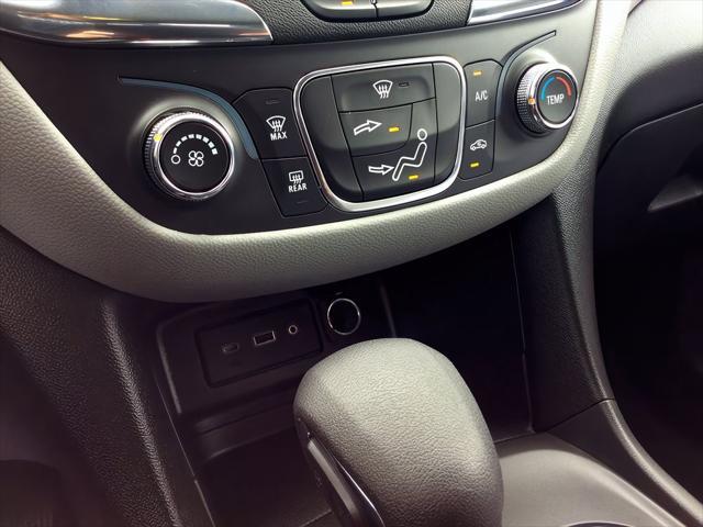 used 2022 Chevrolet Equinox car, priced at $23,799