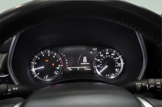 used 2023 Toyota Highlander car, priced at $39,047