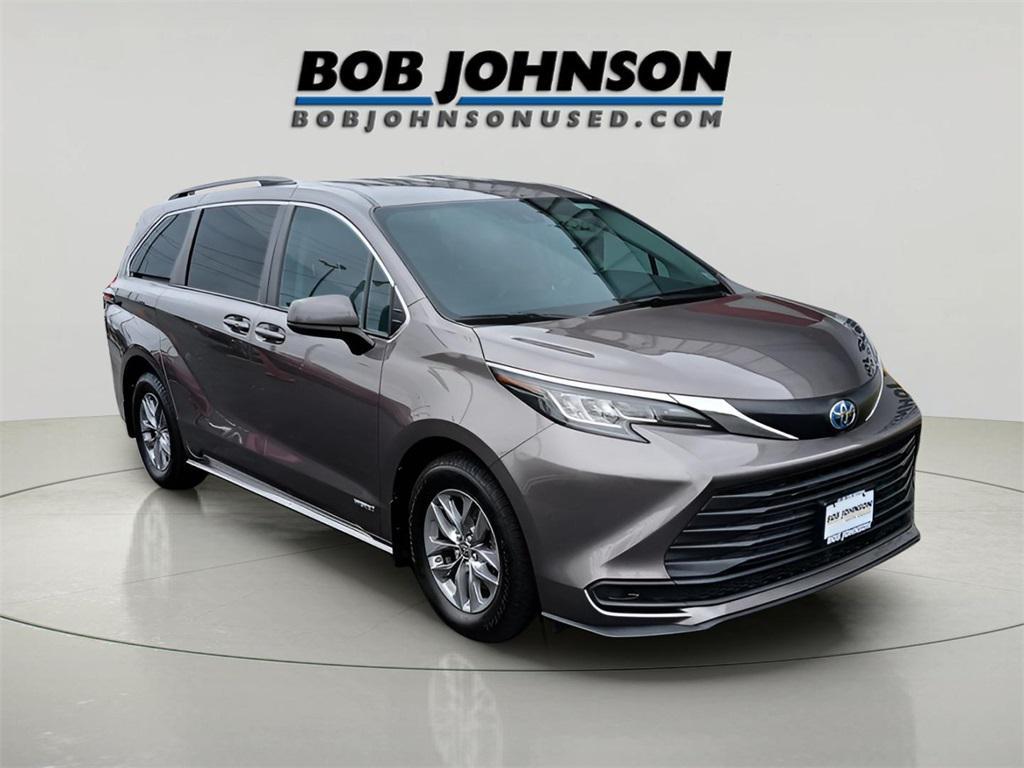used 2021 Toyota Sienna car, priced at $31,287