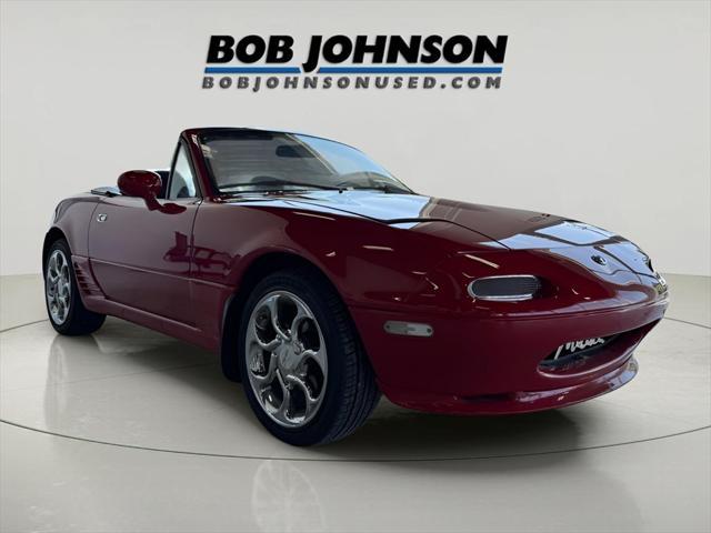 used 1997 Mazda MX-5 Miata car, priced at $13,500