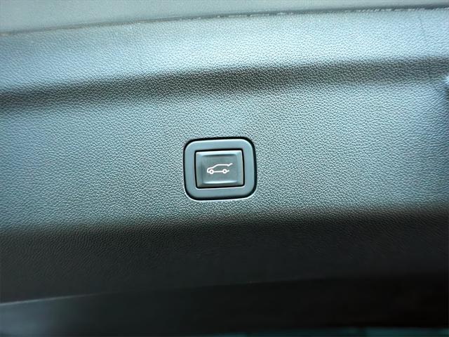 used 2023 Cadillac Escalade car, priced at $77,679