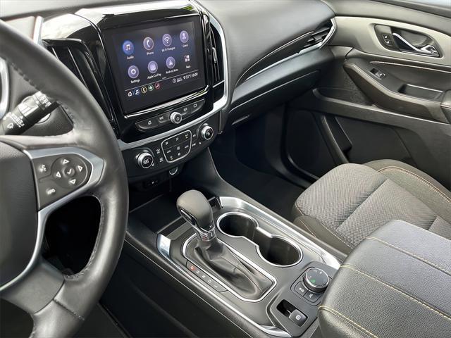 used 2021 Chevrolet Traverse car, priced at $27,956