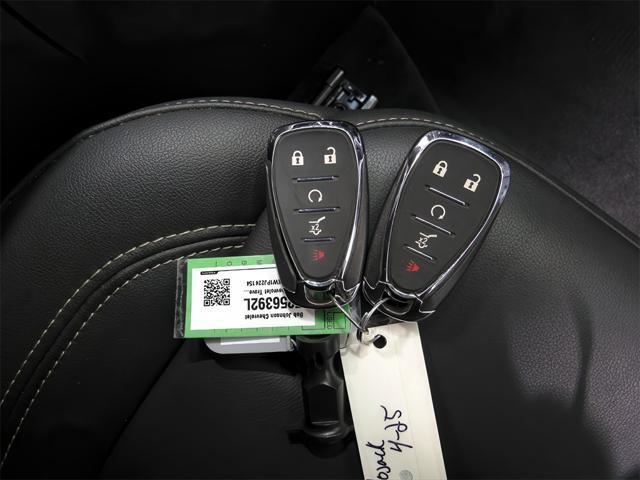 used 2023 Chevrolet Traverse car, priced at $36,676